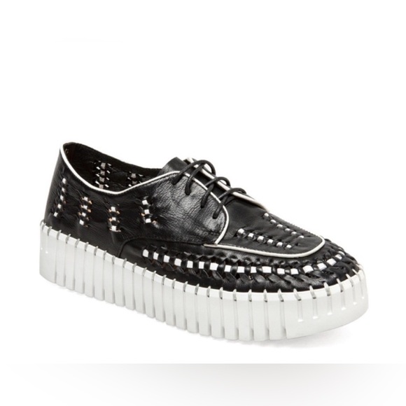 NWT Anthropologie SILENT D BRODIES Patent Leather Sneaker in Color Black/White - Picture 2 of 15